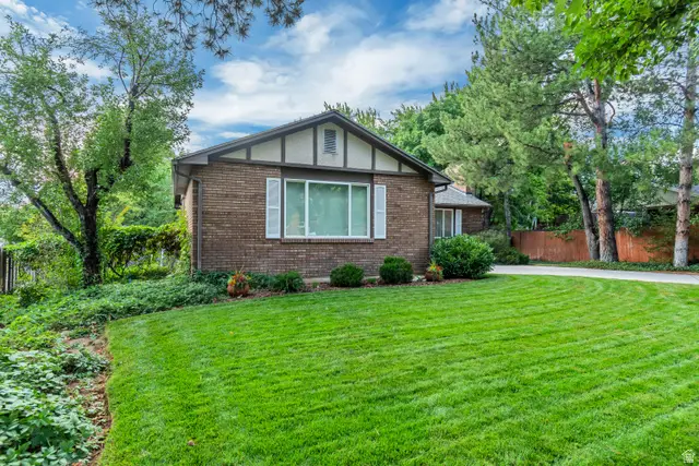 7858 S Honeycomb Cir, Cottonwood Heights, UT 84121 - #3