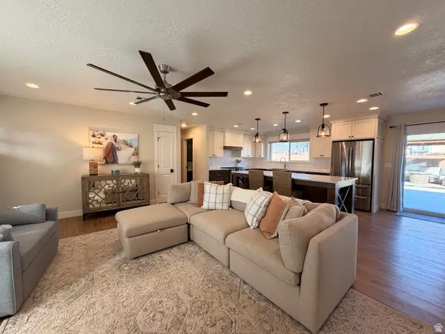 1442 W Diamond Dr, Saint George, UT 84770 - #3