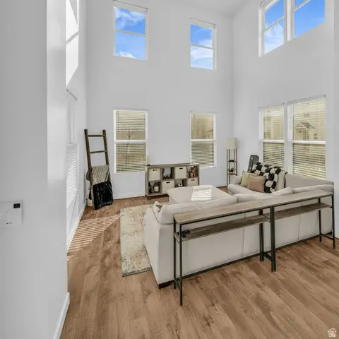 5283 W Big Sur Dr, South Jordan, UT 84009