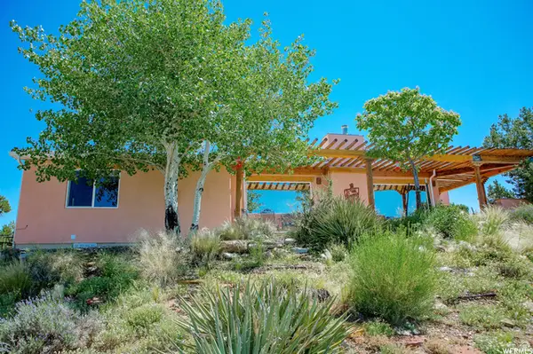 2333 N Juniper Dr, Blanding, UT 84511