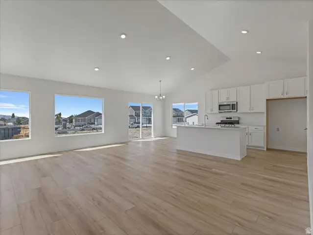 1423 N Harper Way #220, Tooele, UT 84074 - #2