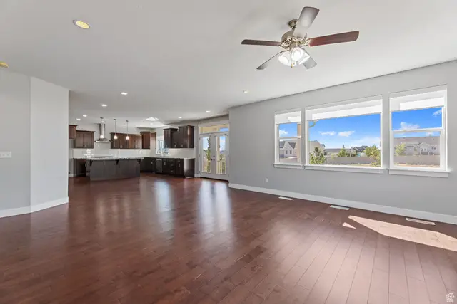 1346 E Hindley Ln, Eagle Mountain, UT 84005 - #3