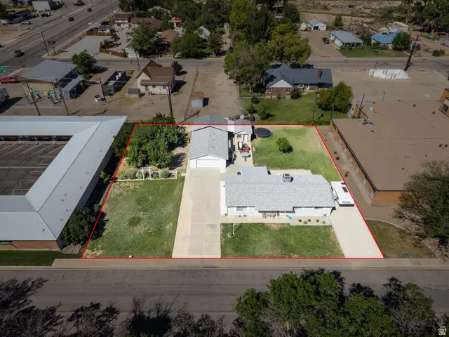 65 N Clark St, Green River, UT 84525 - #2