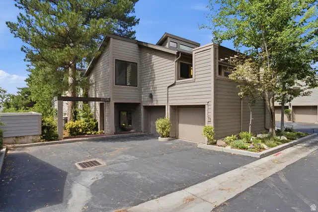 4758 S Ichabod St, Holladay, UT 84117 - #3