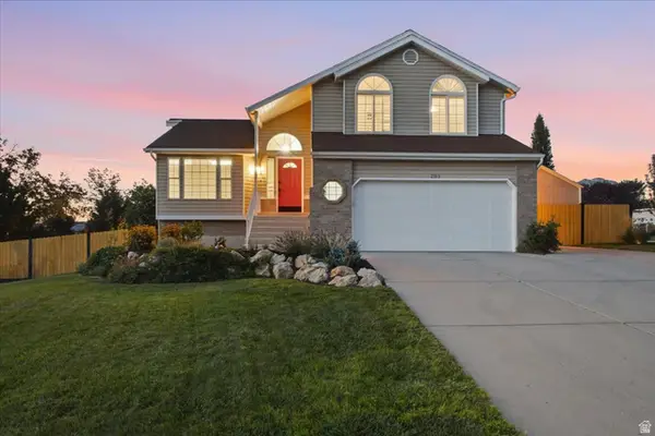 2313 E Rockview Dr S, Sandy, UT 84092
