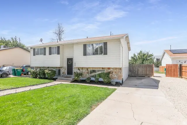 2340 S Main St, Clearfield, UT 84015 - #3
