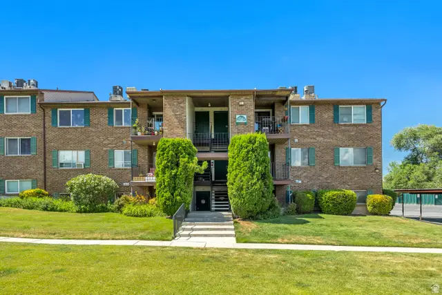 4116 S Oak Meadows Dr W, Taylorsville, UT 84123 - #1