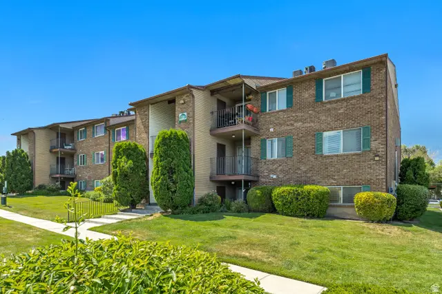 4116 S Oak Meadows Dr W, Taylorsville, UT 84123 - #2