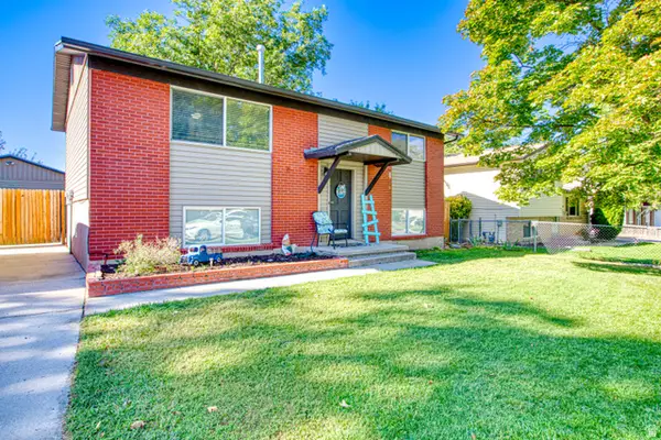 597 W 1750 N, Clinton, UT 84015