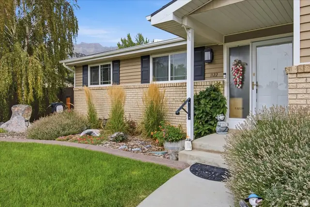 1122 N 75 E, Orem, UT 84057 - #2