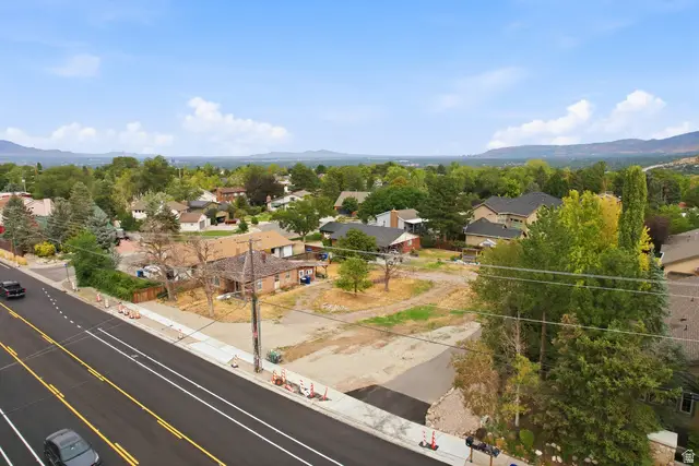 3085 E Fort Union Blvd, Cottonwood Heights, UT 84121 - #3