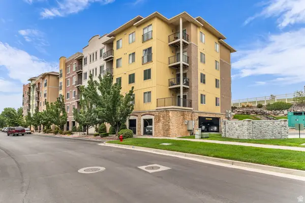 165 W Albion Village Way #105, Sandy, UT 84070