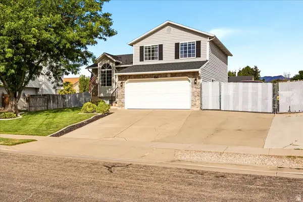 5042 S 3025 W, Roy, UT 84067