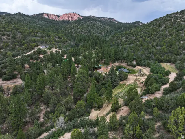 700 W Gravel Rd N, Kanab, UT 84741 - #2