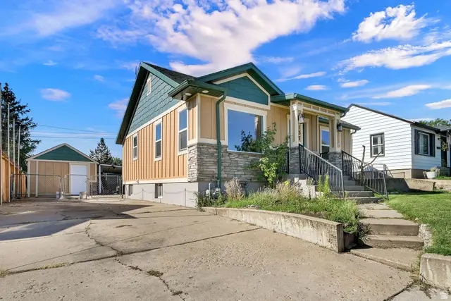 137 Country Dr, South Ogden, UT 84405 - #3