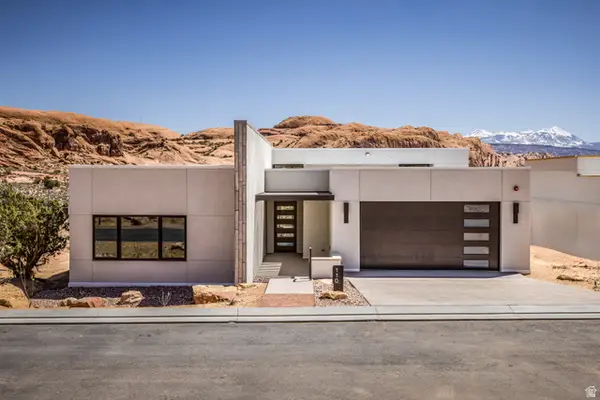 214 Lionsback Loop #37, Moab, UT 84532