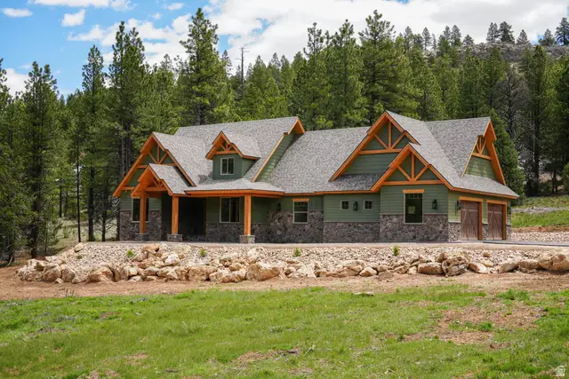 4200 N Elk Meadows Dr, Duck Creek Village, UT 84762 - #1