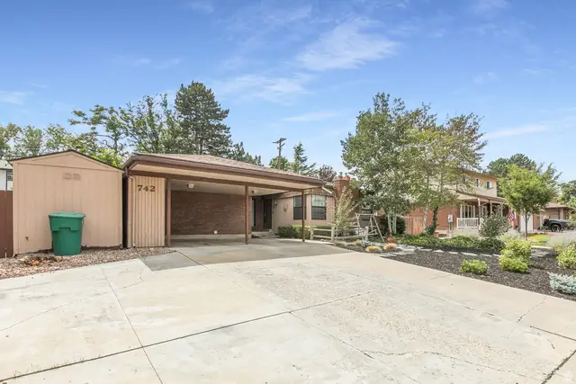 742 E Silver Shadow Dr, Murray, UT 84107 - #2