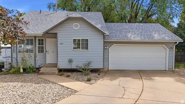 923 S Brookside Cir W, Ogden, UT 84404 - #2