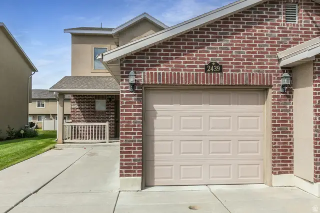 2439 N Wellington Dr W, Harrisville, UT 84414 - #2