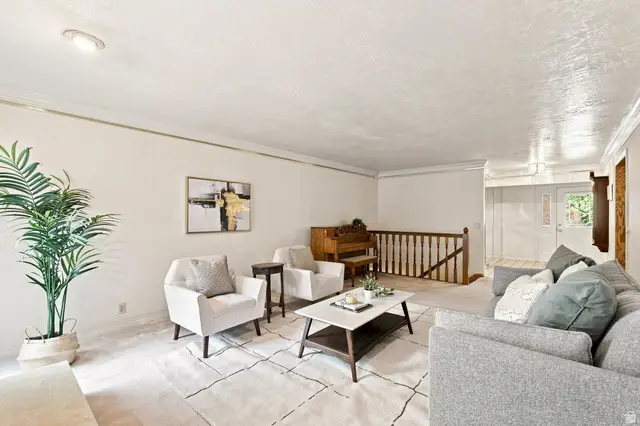 2830 E Valley View Ave S, Holladay, UT 84117 - #3