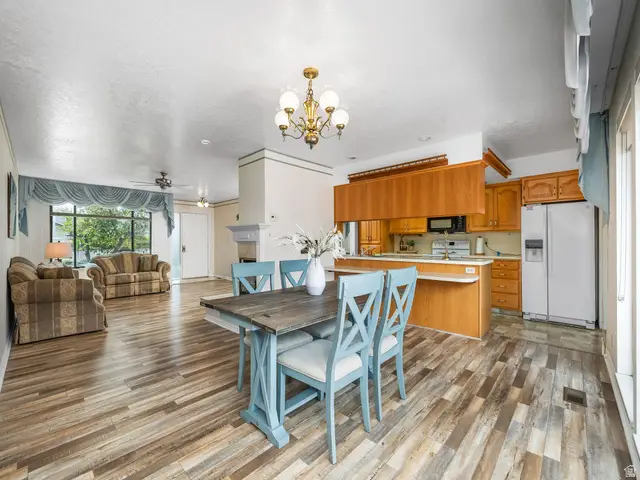 1767 Cobblestone Dr, Provo, UT 84604 - #3