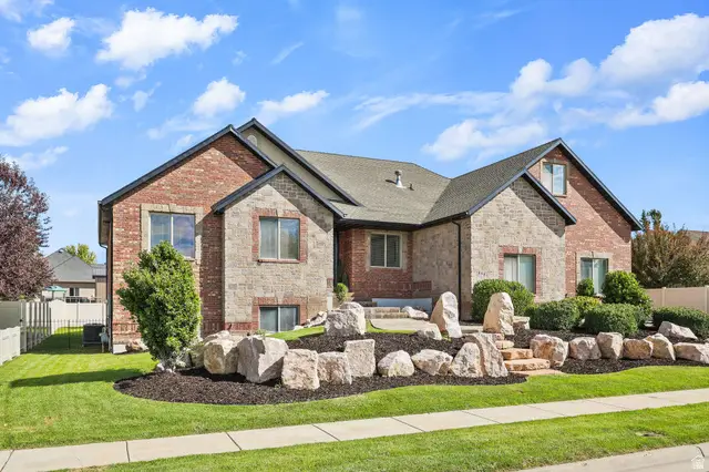 648 W 2400 S, Syracuse, UT 84075 - #2
