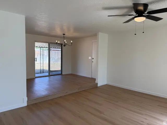 637 S 150 E, Kaysville, UT 84037 - #3