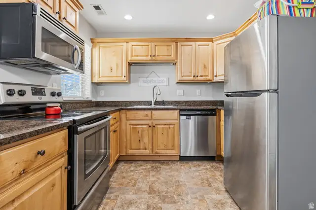 482 S 2500 W #2, Springville, UT 84663 - #3