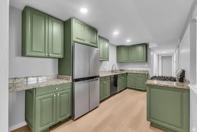 2220 E Murray Holladay Rd #182, Holladay, UT 84117 - #3
