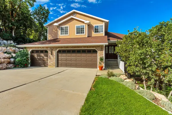 4207 S Skyline Dr, Ogden, UT 84403
