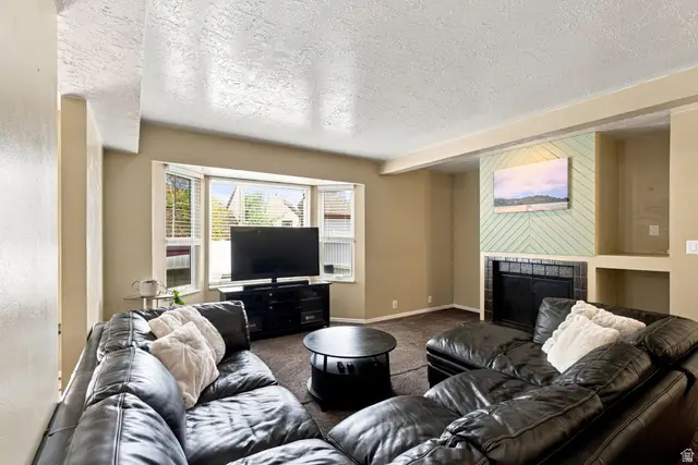 4417 S Dunraven Dr, West Valley City, UT 84119 - #3