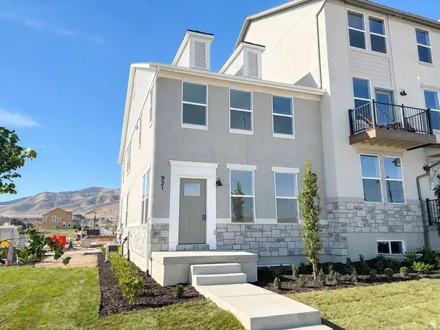 921 W Halvorsen Pkwy #221, Saratoga Springs, UT 84045 - #1