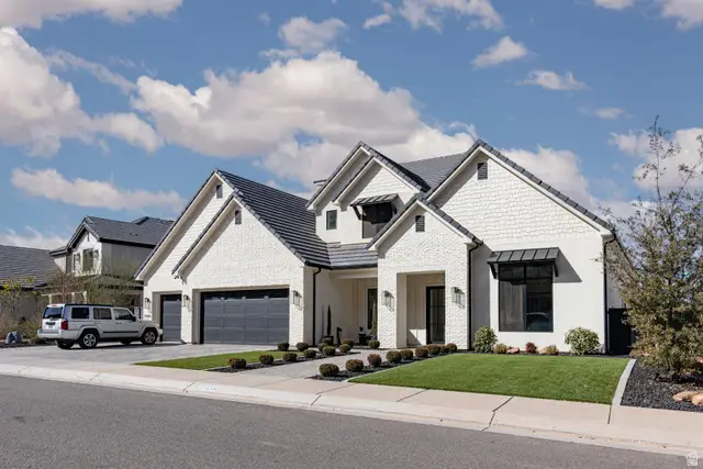 3458 S Walnut Dr, Saint George, UT 84790 - #1