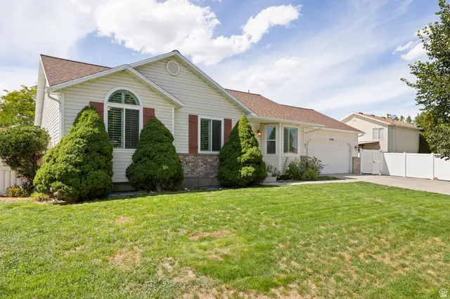 7344 S Regal Hill Dr, West Jordan, UT 84081 - #2