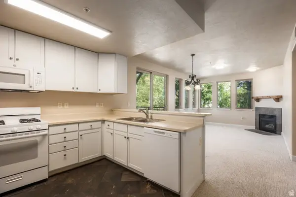 6605 Overland Dr #208, Park City, UT 84098