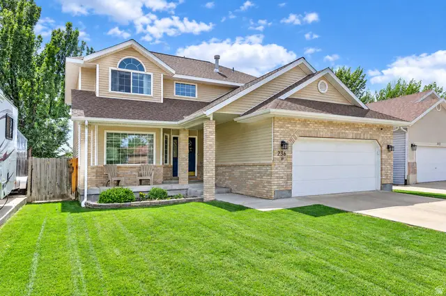 236 E Ashbrook Cir, Midvale, UT 84047 - #1