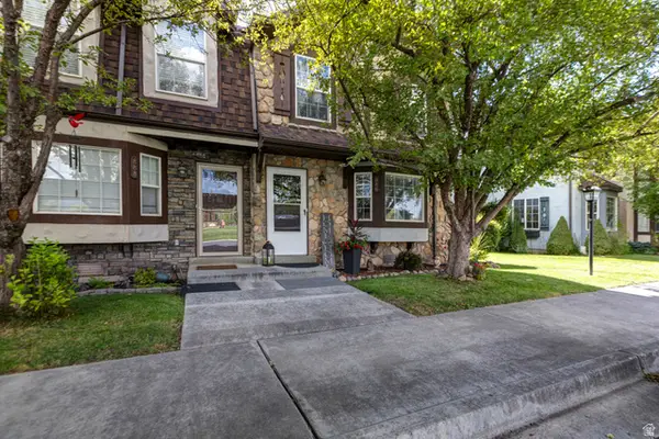 886 E Hamlet Cir N, Midway, UT 84049