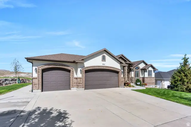 322 W Lariat Blvd, Saratoga Springs, UT 84045 - #3