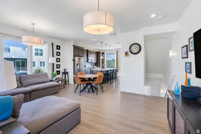 5182 W Lake Ave, South Jordan, UT 84009 - #3