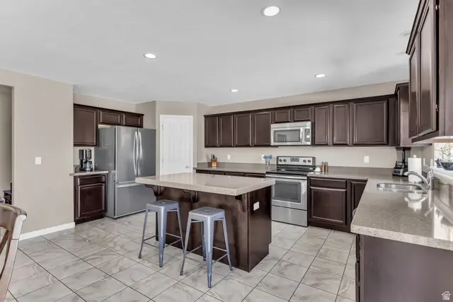 2066 W 2280 S, Woods Cross, UT 84087 - #2