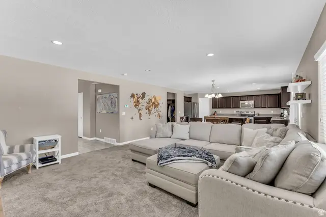 2066 W 2280 S, Woods Cross, UT 84087 - #3