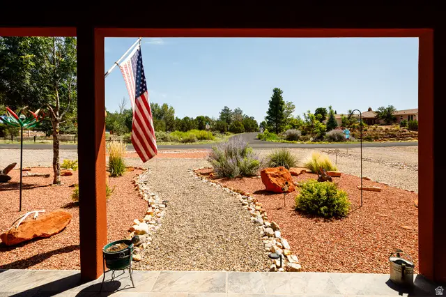 1734 S Lee Dr, Kanab, UT 84741 - #3