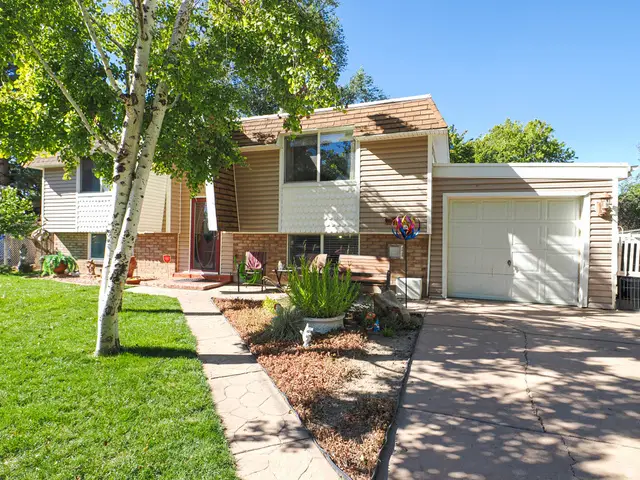 4790 S Meadow Wood Way W, Taylorsville, UT 84129 - #1
