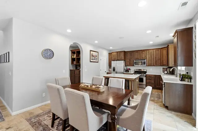 1056 W Stonehaven Dr, North Salt Lake, UT 84054 - #3