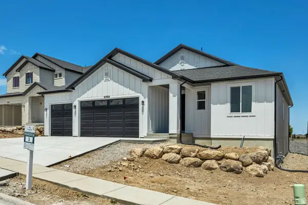 6972 W Shadow Peak Rd #39, West Jordan, UT 84081