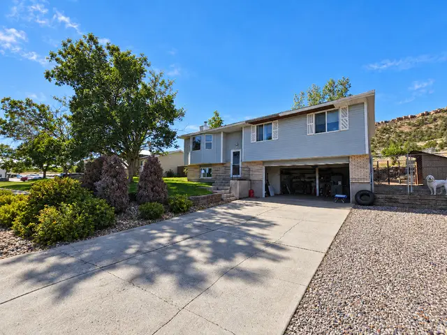 4689 W Hillside Dr, Vernal, UT 84078 - #1