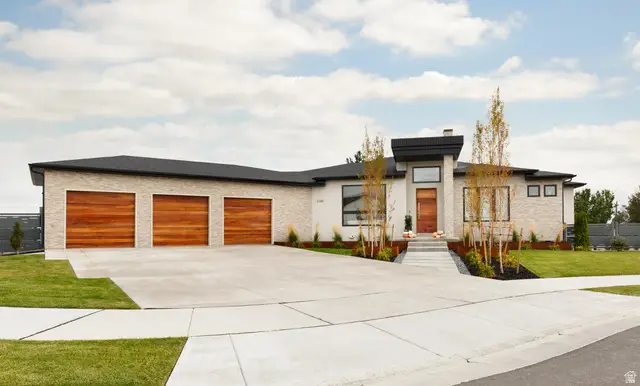 2996 E Bonnie Lynn Ln, Sandy, UT 84092 - #3