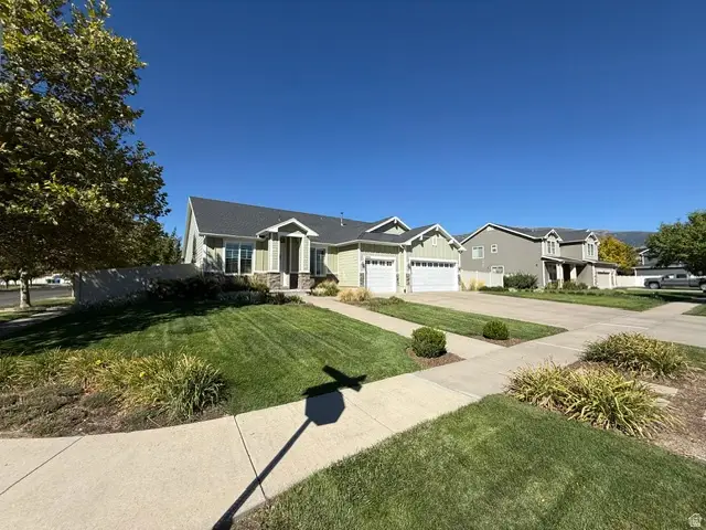 2054 W Loveland Ct S, Farmington, UT 84025 - #1