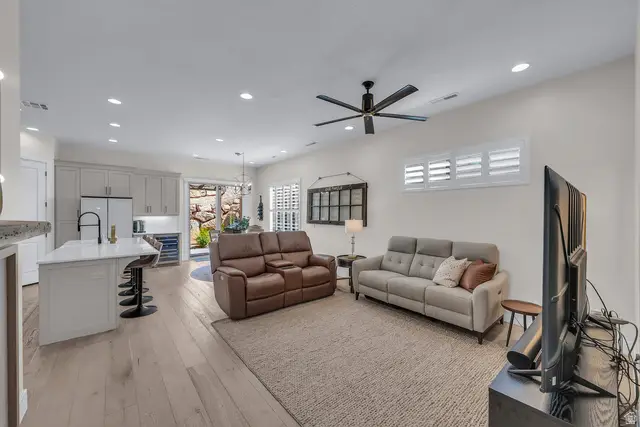 1144 Grayson Dr, Saint George, UT 84790 - #2